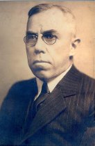 Dr Hunter H McGuire II